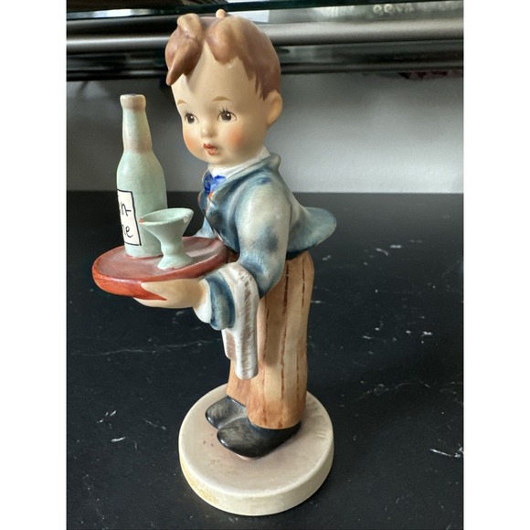 Goebel W. Germany Hummel figural WAITER serving Rhein Wine #154/0 - Picture 2 of 7
